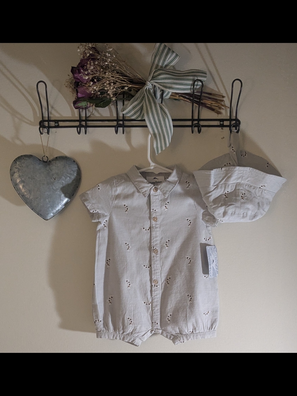 Tommy Bahama Tan Baby Romper With A Dog Print On It With Matching Hat And Shoes